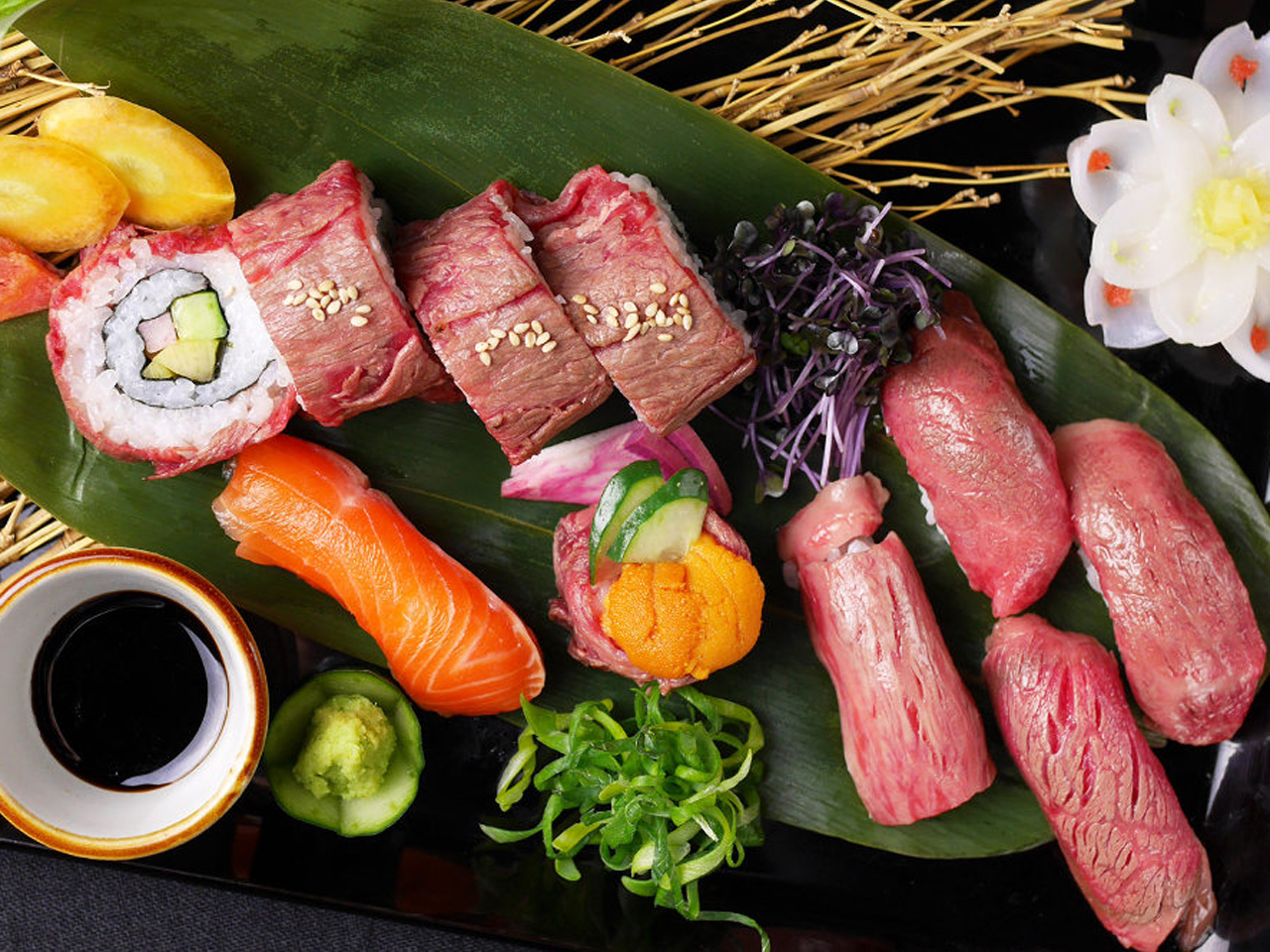 近江牛「肉」寿司の3種盛り合わせ
